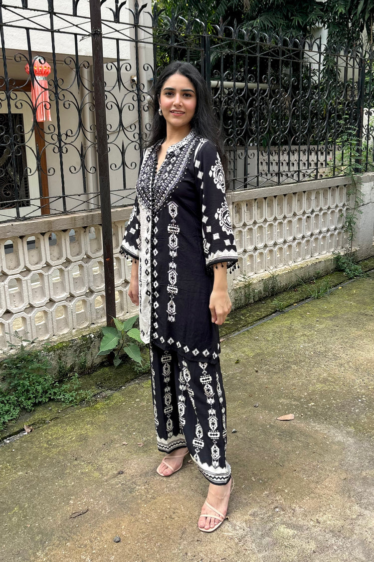Black & White Rayon Cotton Geometric Print Co-Ord Set with Mirror Work
