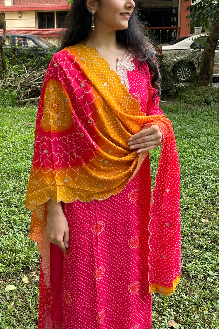 3 Pc Bandhani Dupatta Set – Pink Muslin Kurti with Pants & Dupatta